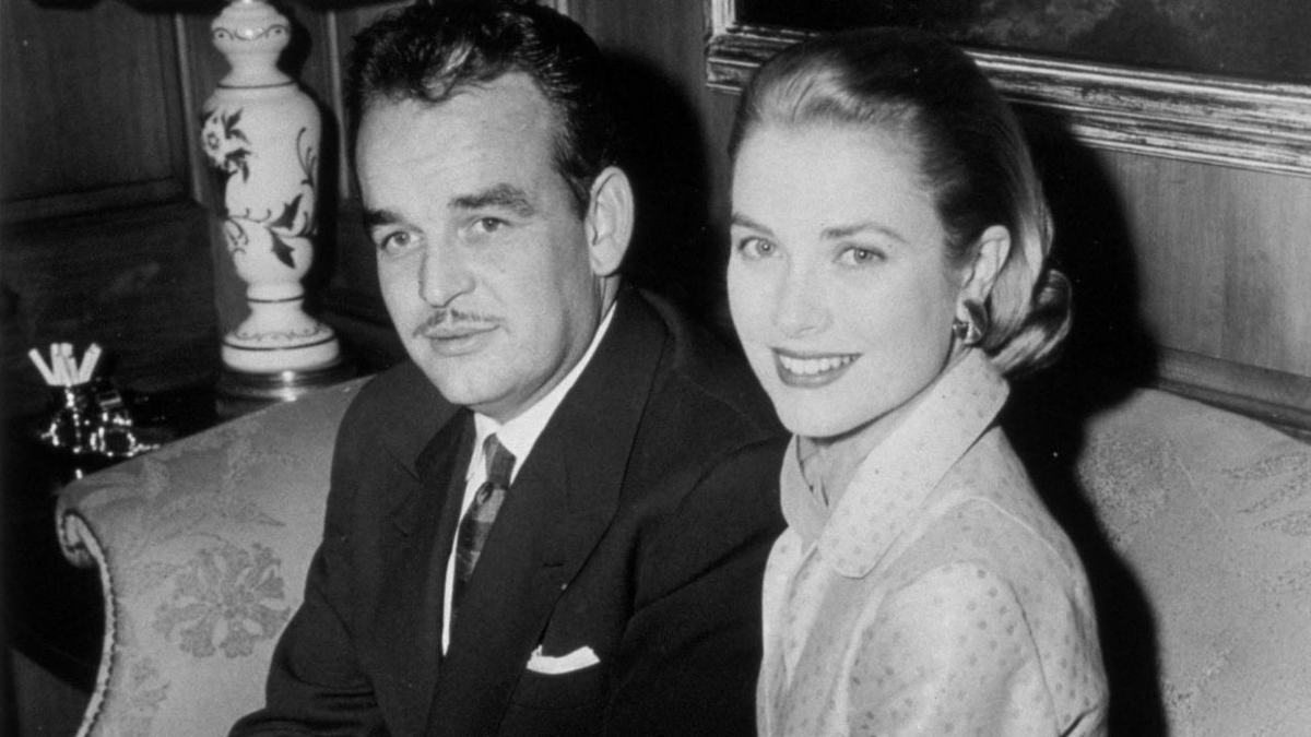 La historia de amor de Grace Kelly y el príncipe Rainiero de Mónaco: su ‘cuento de hadas’ al estilo Hollywood