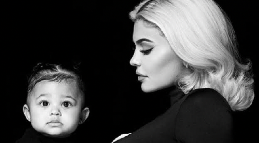 ¿Qué le pasó a la hija de Kylie Jenner?