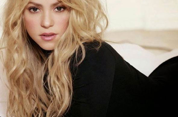 ¿Shakira será la encargada del medio tiempo en el Super Bowl?