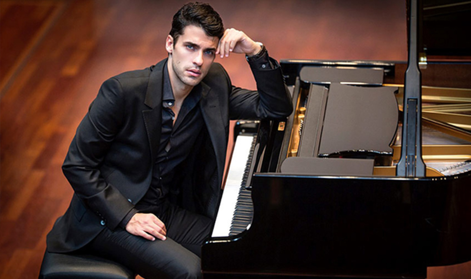¿Quién es Jorge Viladoms?: el guapo pianista mexicano famoso internacionalmente