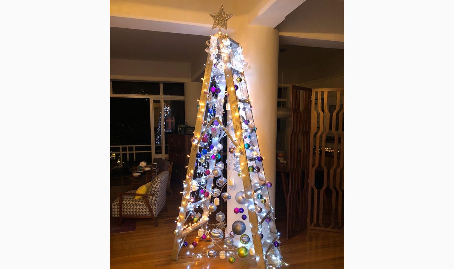 LOS FUCKING HOLIDAYS