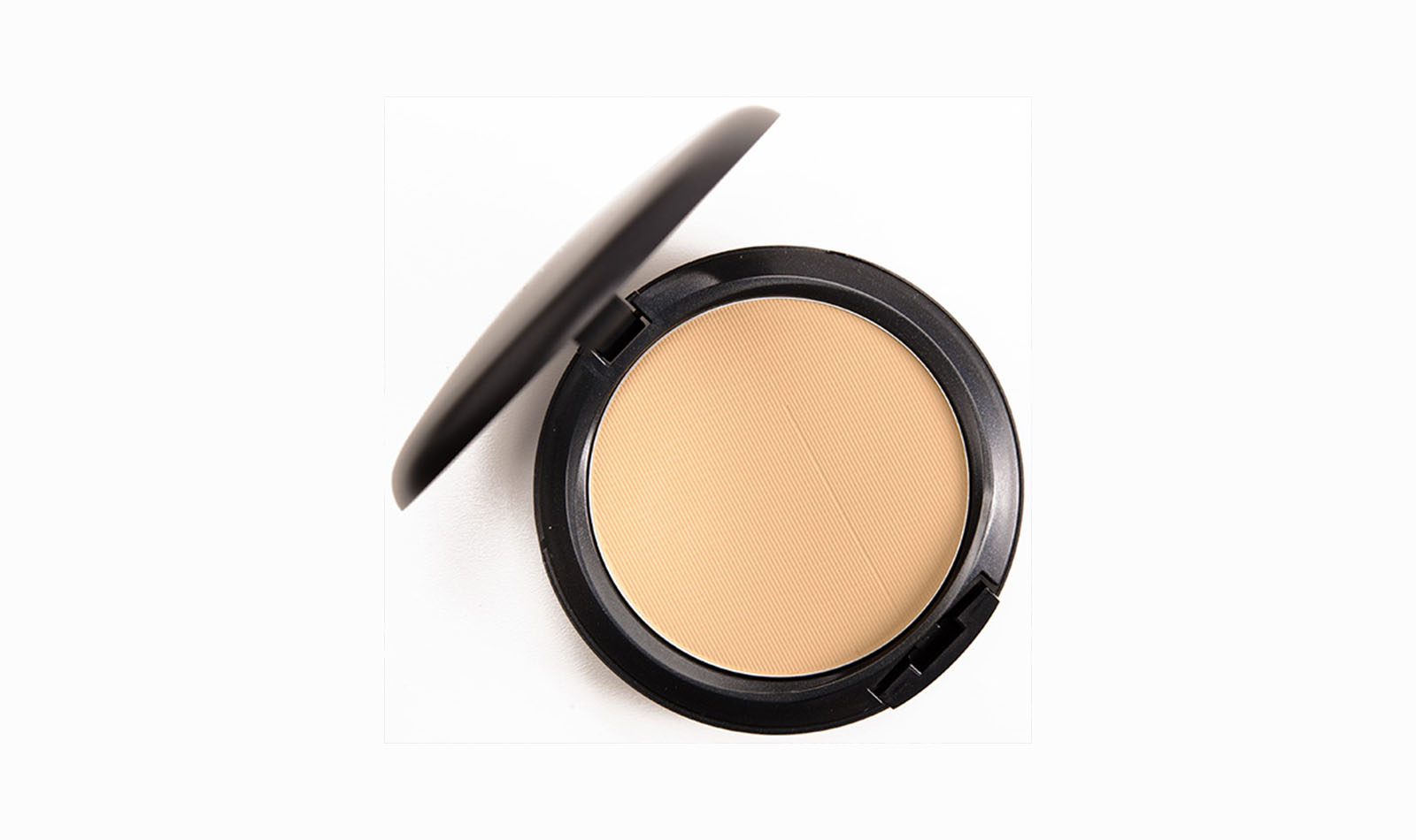 Maquillaje sencillo para estas fechas por Alex Reynal