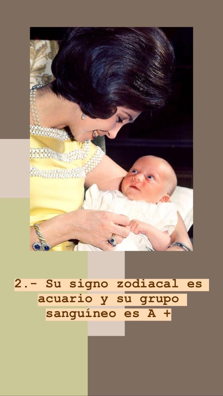 La reina Sofía con el el futuro rey Felipe de España