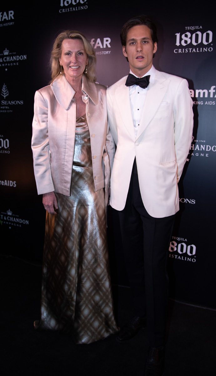 Sussan van Hager, Laurence Van Hagen