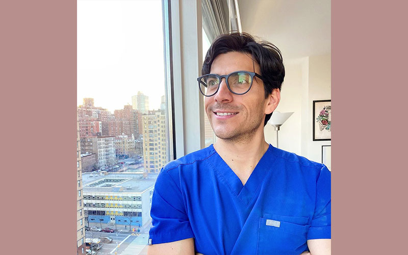 ¿Conoces al Dr. mexicano que lucha contra el coronavirus en NY?