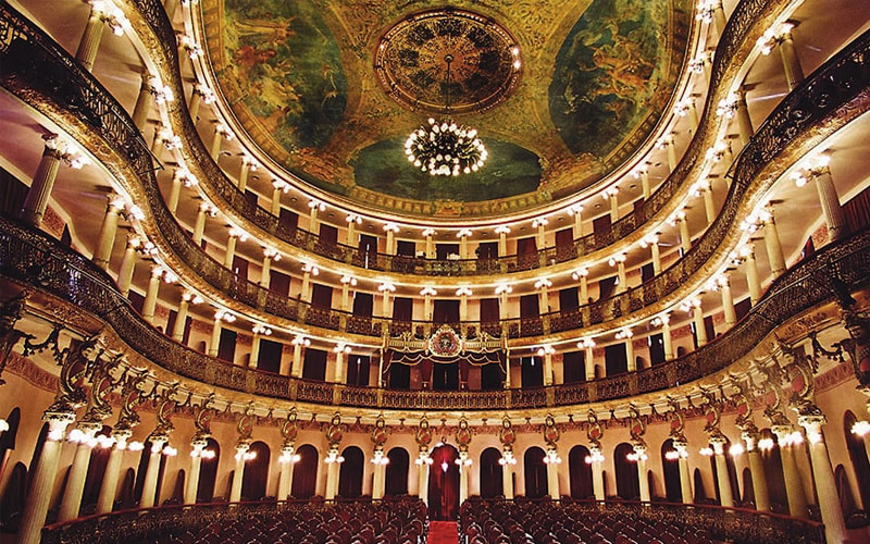 OPCIONES DE MÚSICA CLÁSICA Y ÓPERA PARA ESTA CUARENTENA