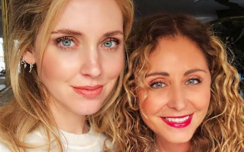 ¿Quiénes son las celebs con las mamás más cool?