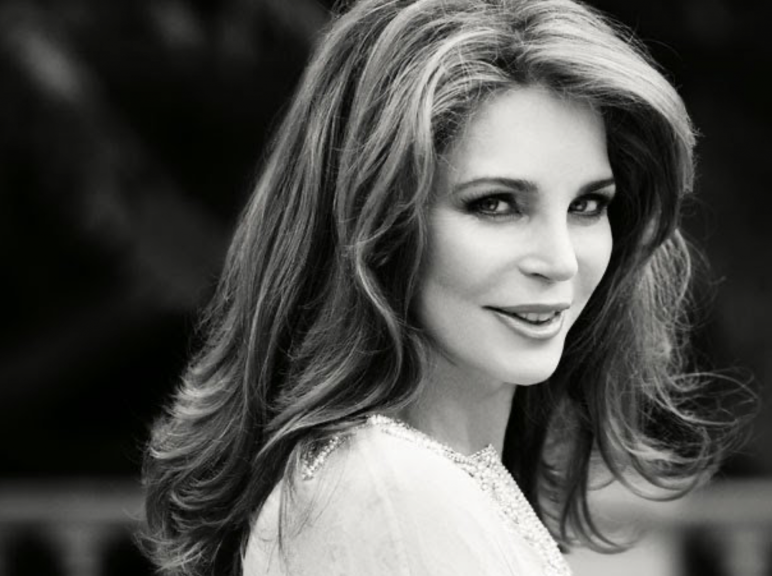El regreso de la reina Noor