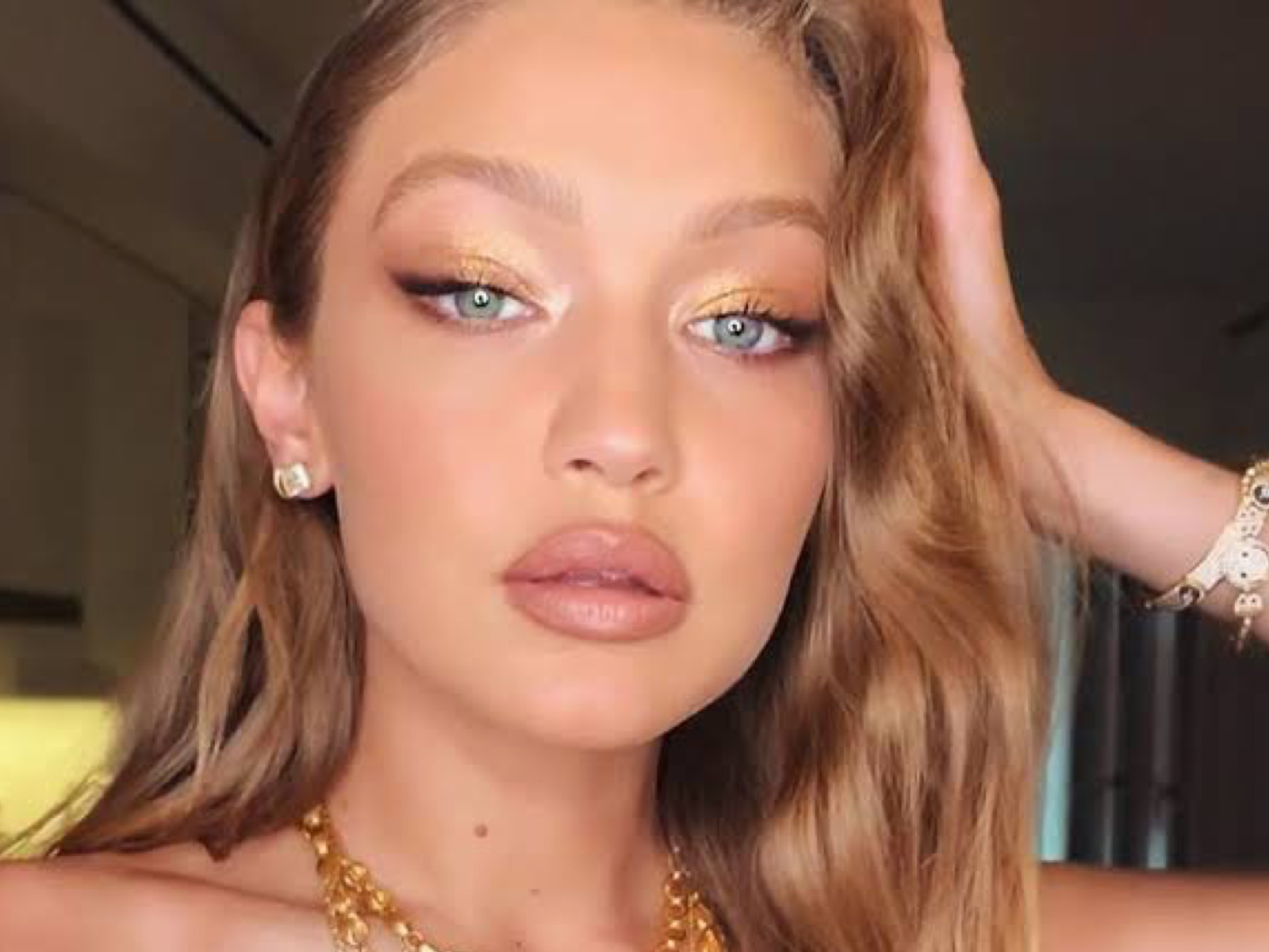 Gigi Hadid, sin pena, muestra por primera vez su baby bump