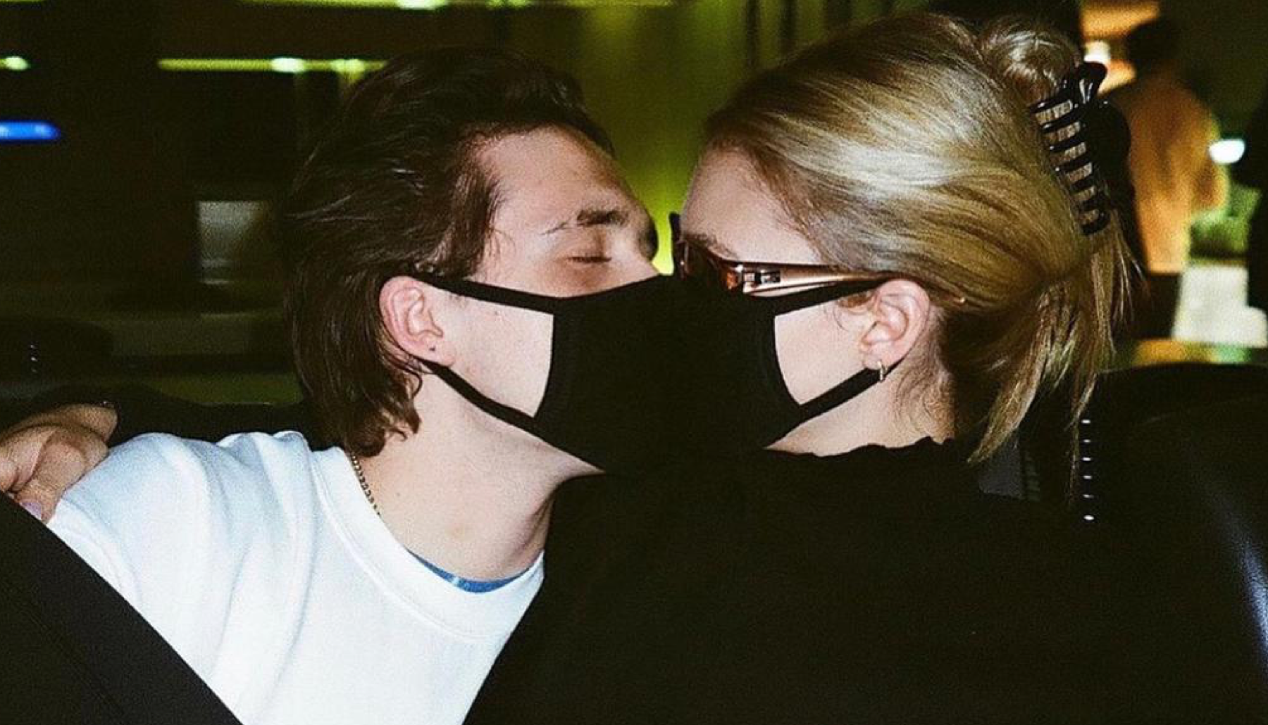 ¿Quién es la guapa y millonaria prometida de Brooklyn Beckham?