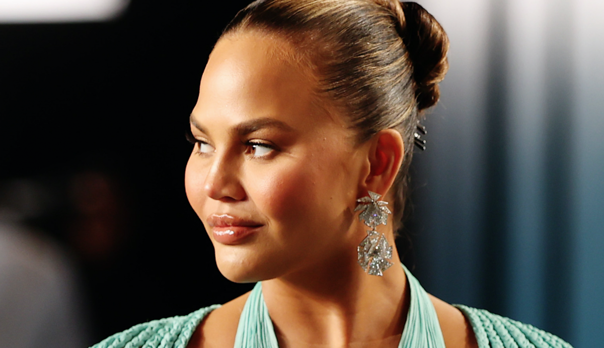Chrissy Teigen celebra su sobriedad