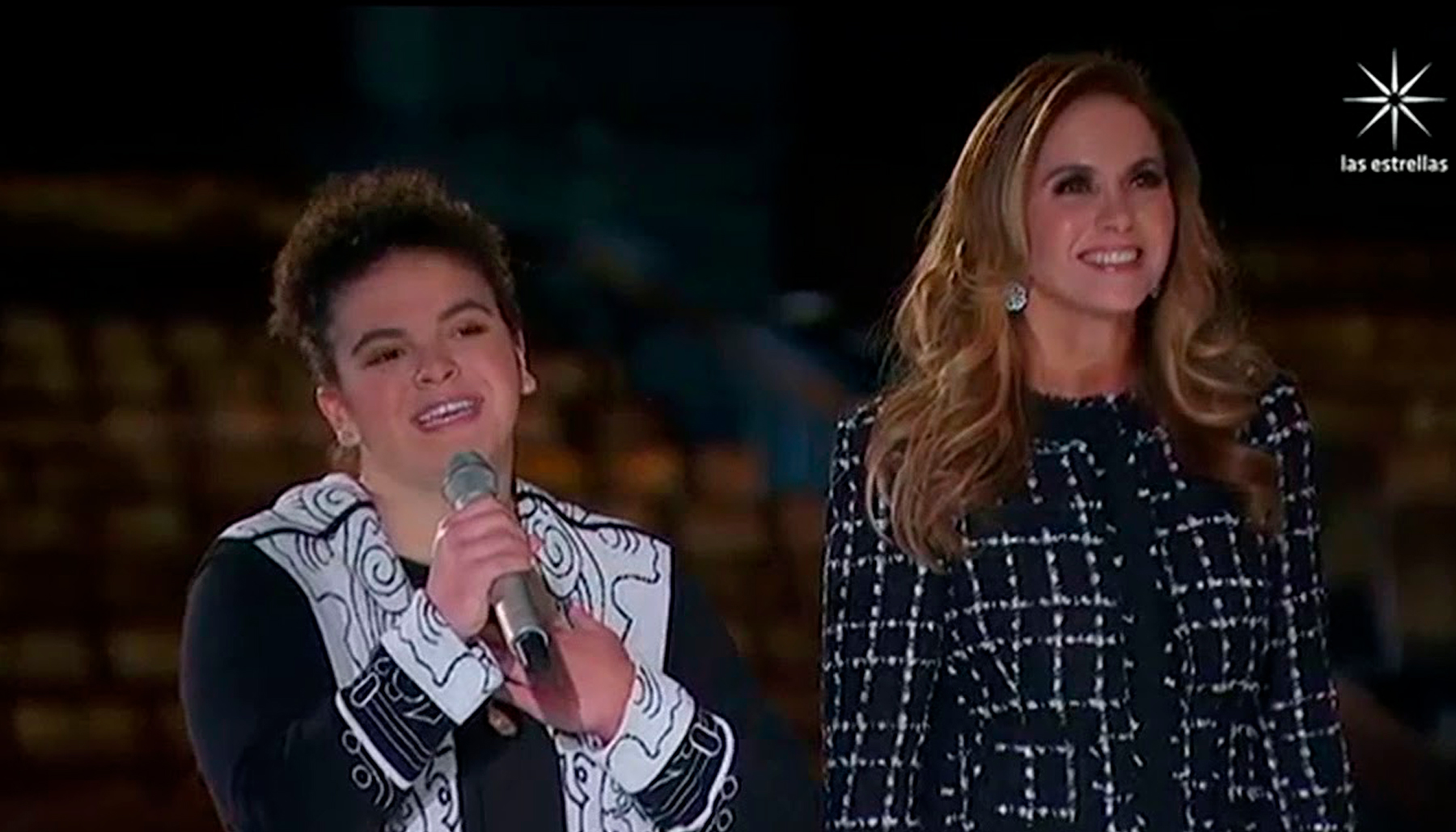 Lucero y su hija Lucerito le cantan a la Virgen de Guadalupe