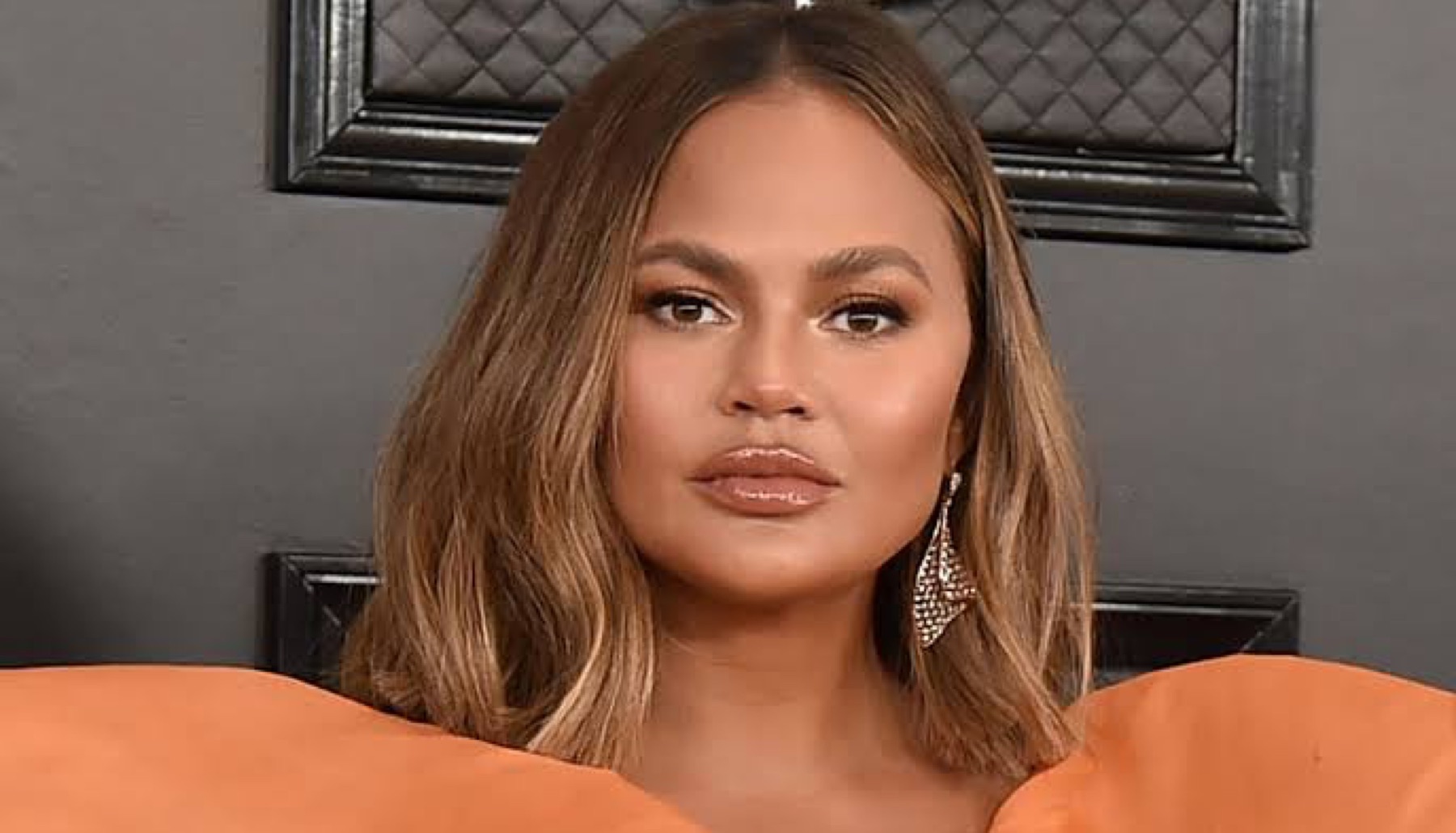 Chrissy Teigen se sincera sobre pertenecer al “club de los cancelados”