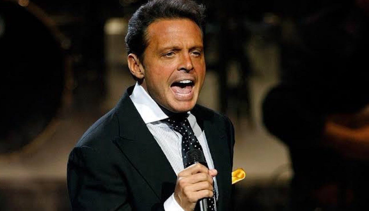 Gracias Luis Miguel por 39 años de entrega