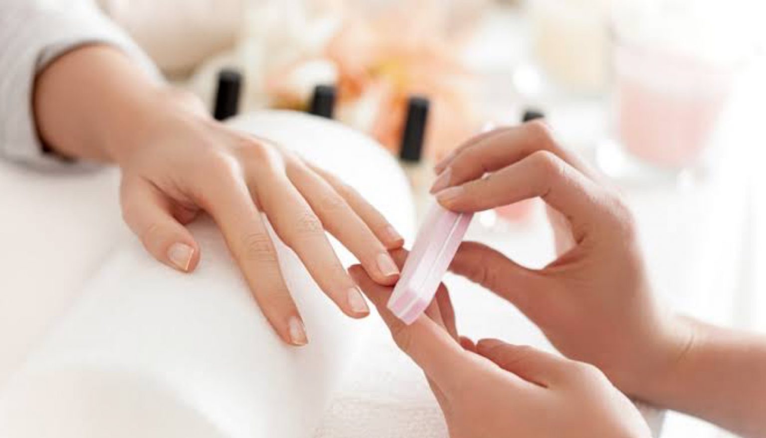 Dale vida a tus uñas con Moor Spa Nails