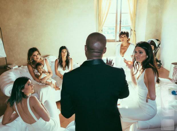 Kanye, Kim y todo e clan Kardashian.