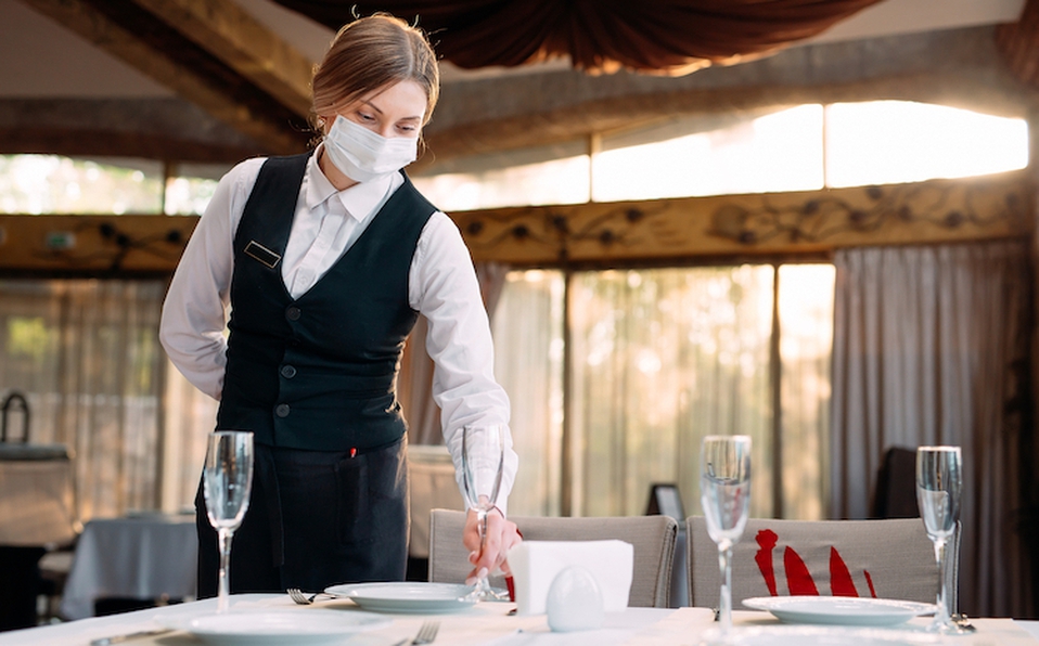 Conoce las reglas a seguir en la reapertura de restaurantes en semáforo rojo