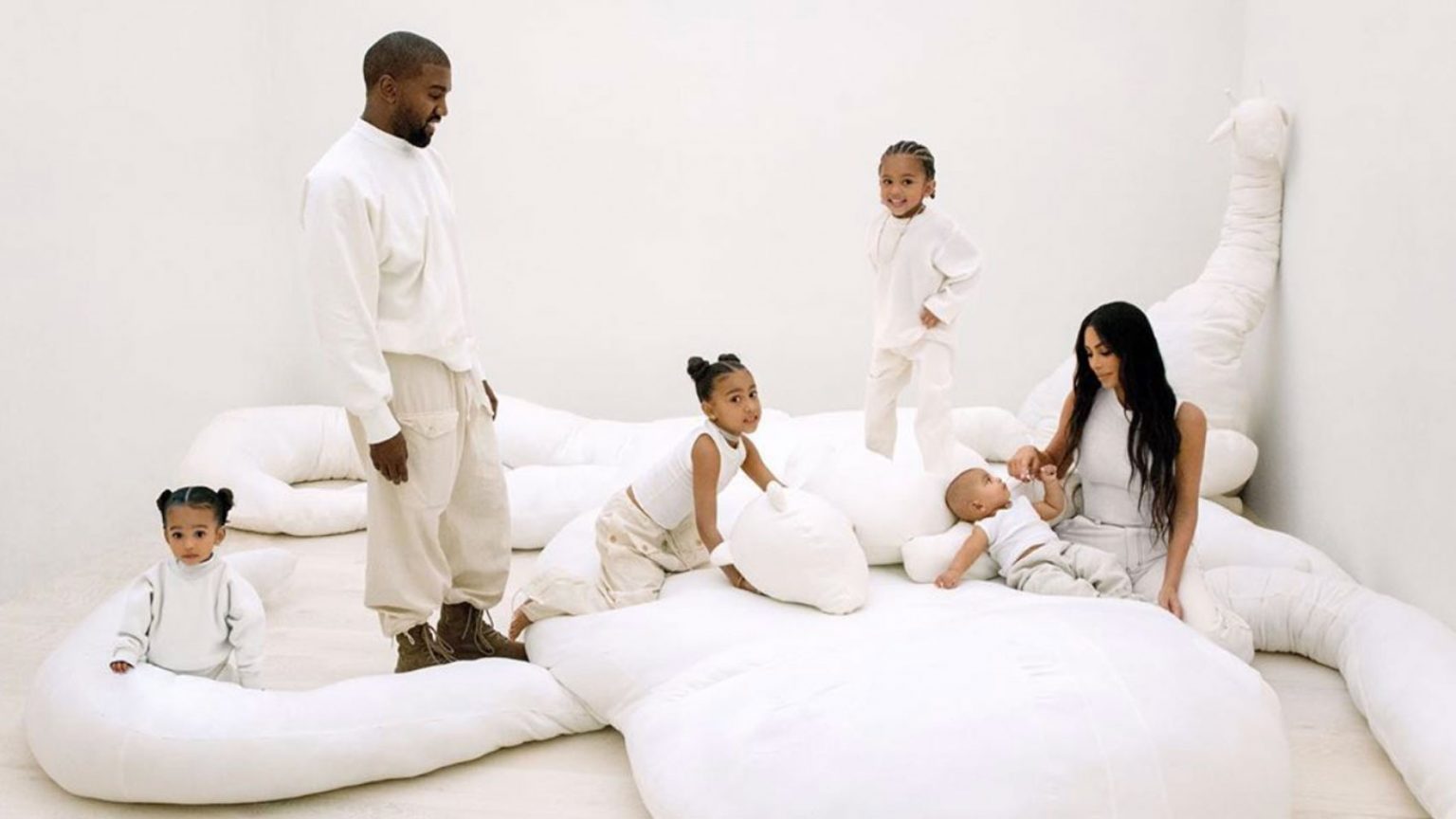 Kim y Kanye con sus hijos