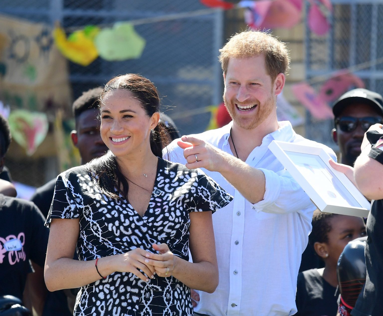 La biografía de Meghan Markle destaca su lucha por la equidad de género, el femenismo y los derechos humanos.