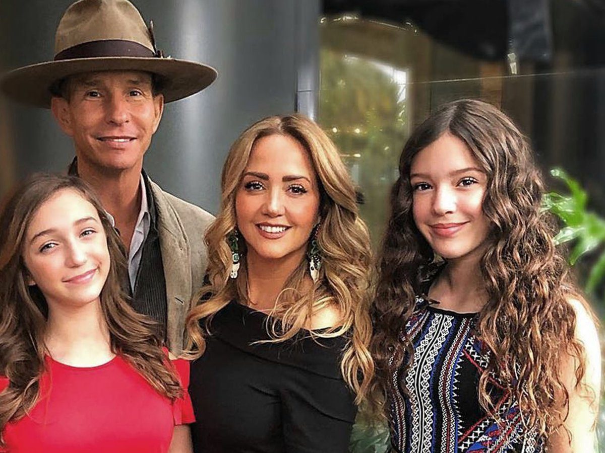 Andrea-Legarreta-Familia-covid