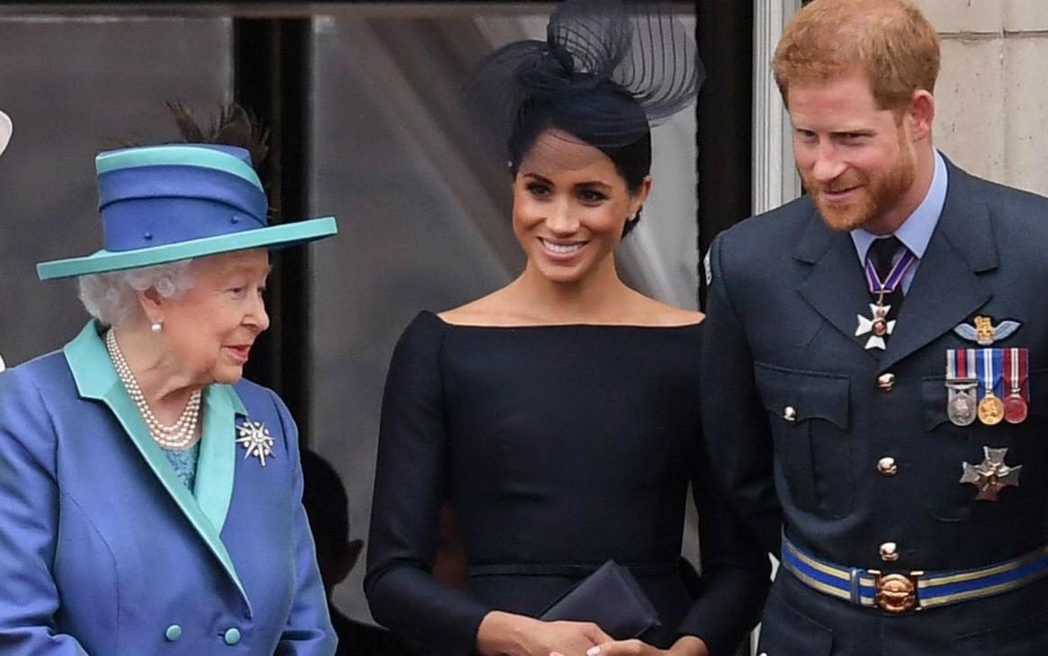 Harry-Meghan-Reina-Isabel-1
