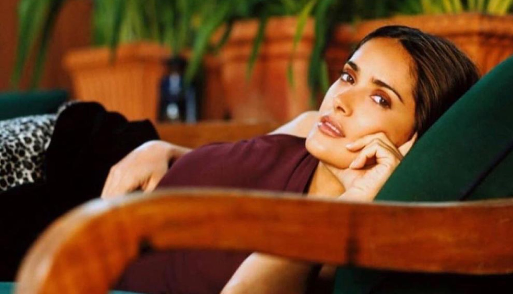 La primera casa de Salma Hayek en LA puede ser tuya