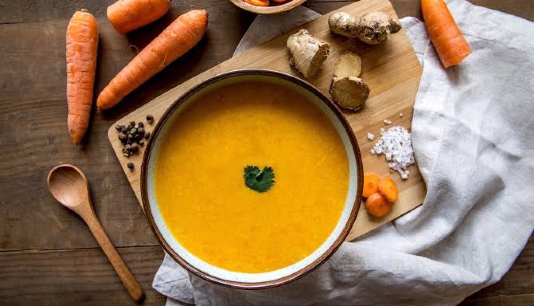 Healthy Lunch (pt.5): recetas para sopa de zanahoria y ensalada de atún