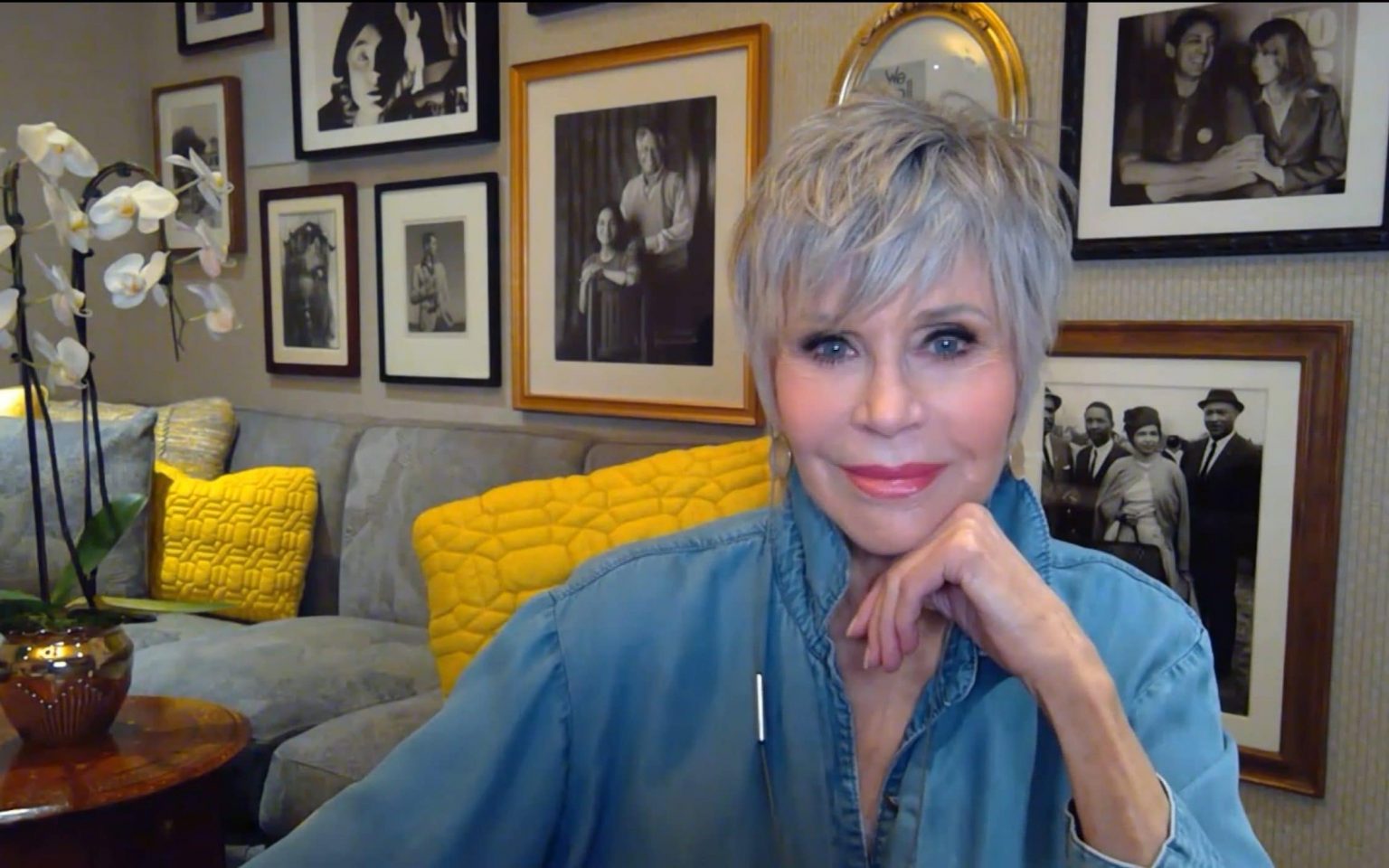 Jane-Fonda-pelo-canoso