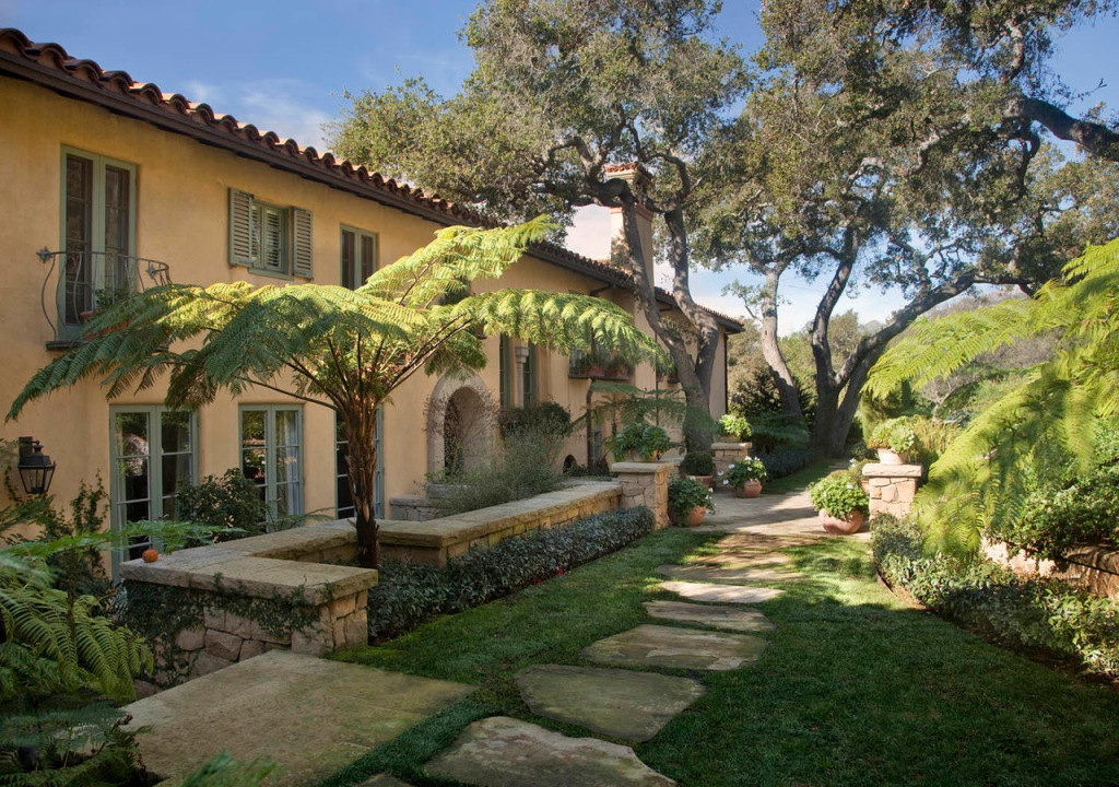 Casa-Adam-Levine