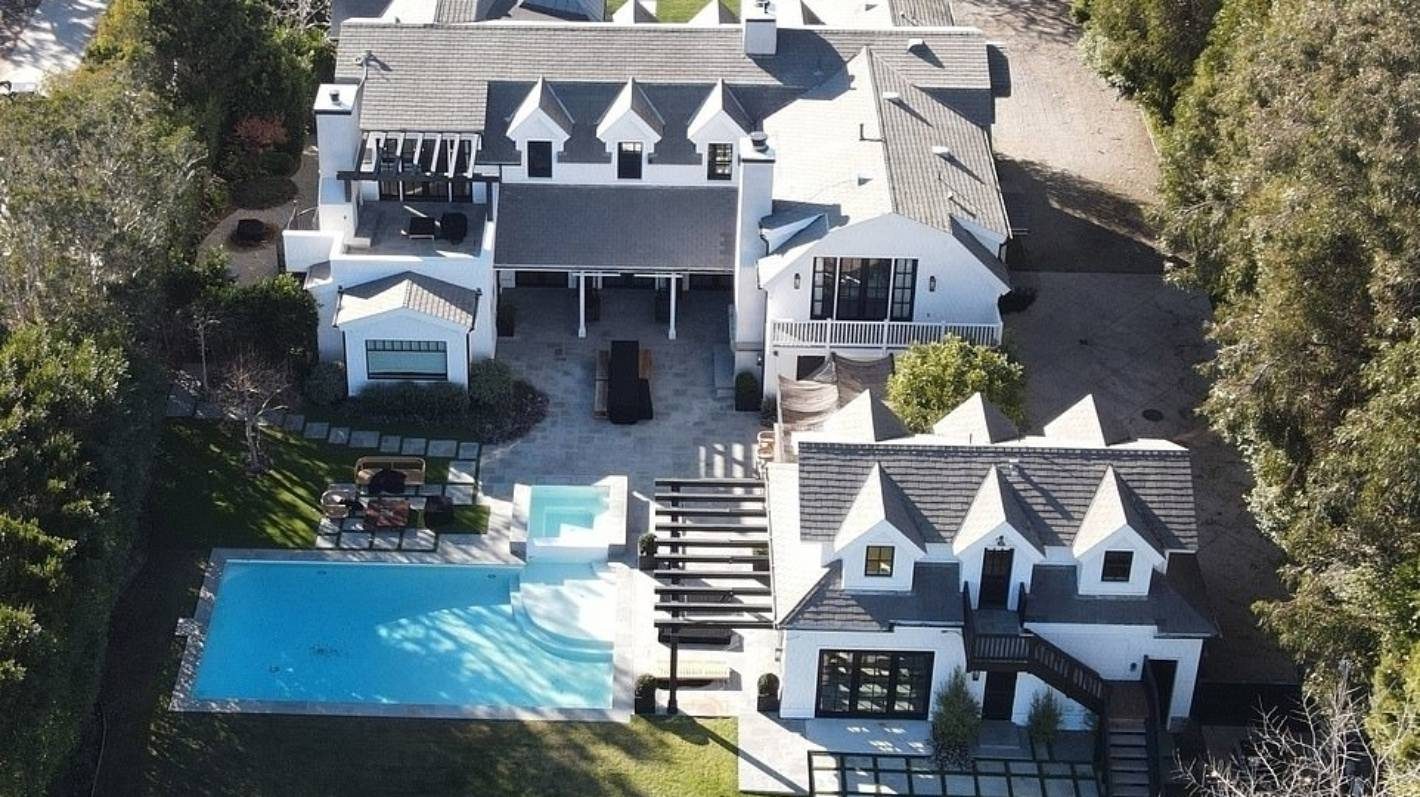 Casa-Dakota-Chris-3
