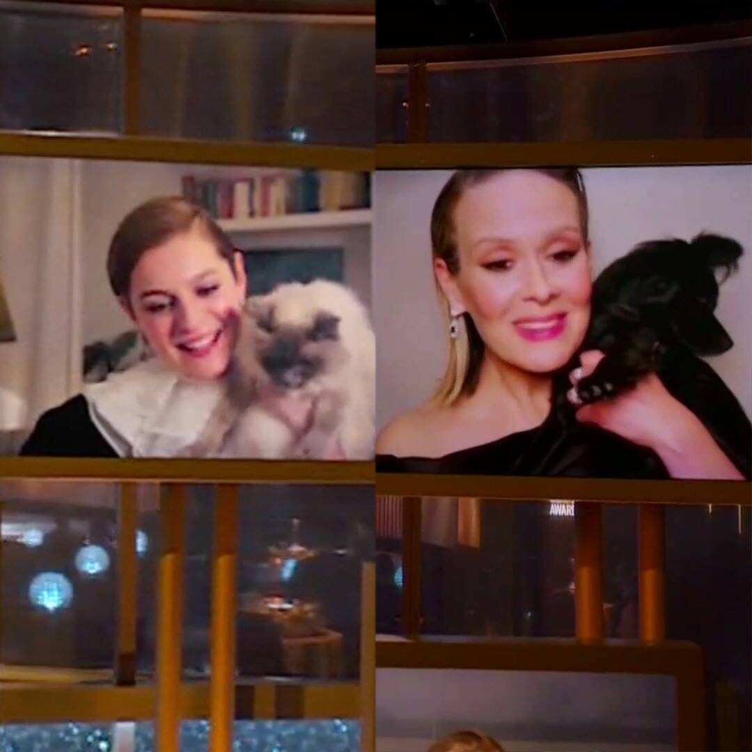 Emma-Sarah-mascotas-golden-globes-2021