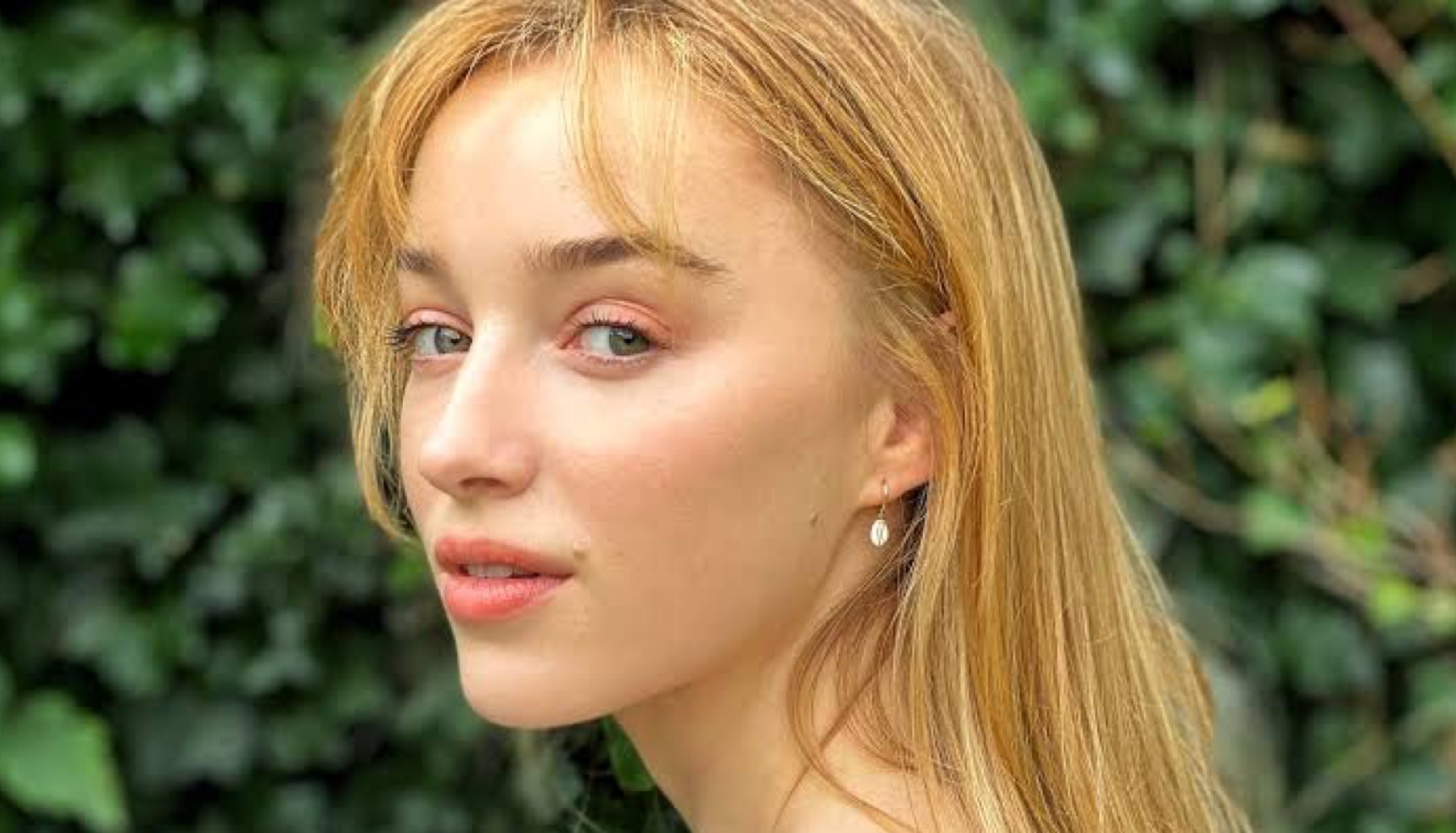 ¿Qué está pasando entre Phoebe Dynevor y Pete Davidson?