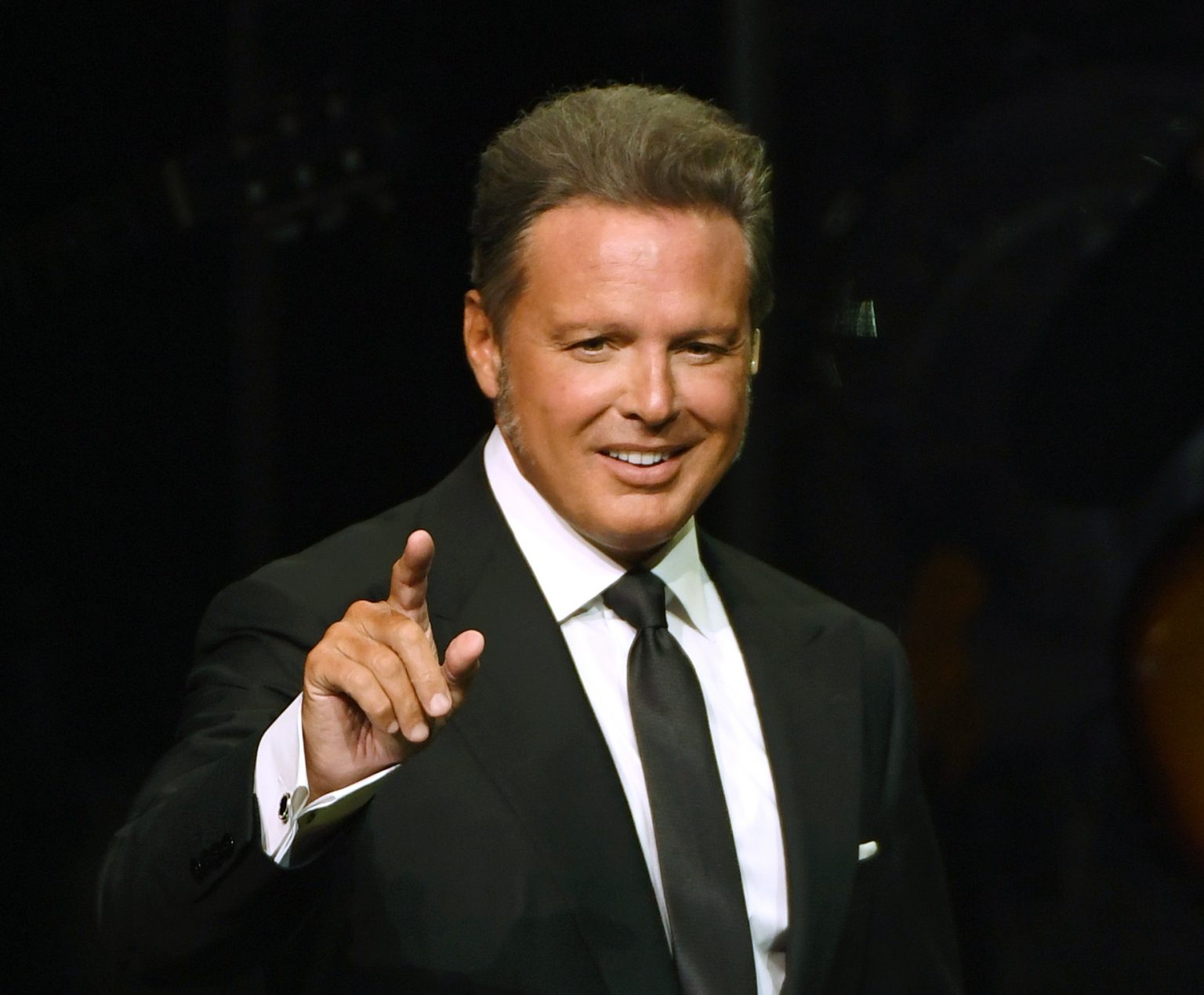 Luis Miguel recupera su departamento en Miami