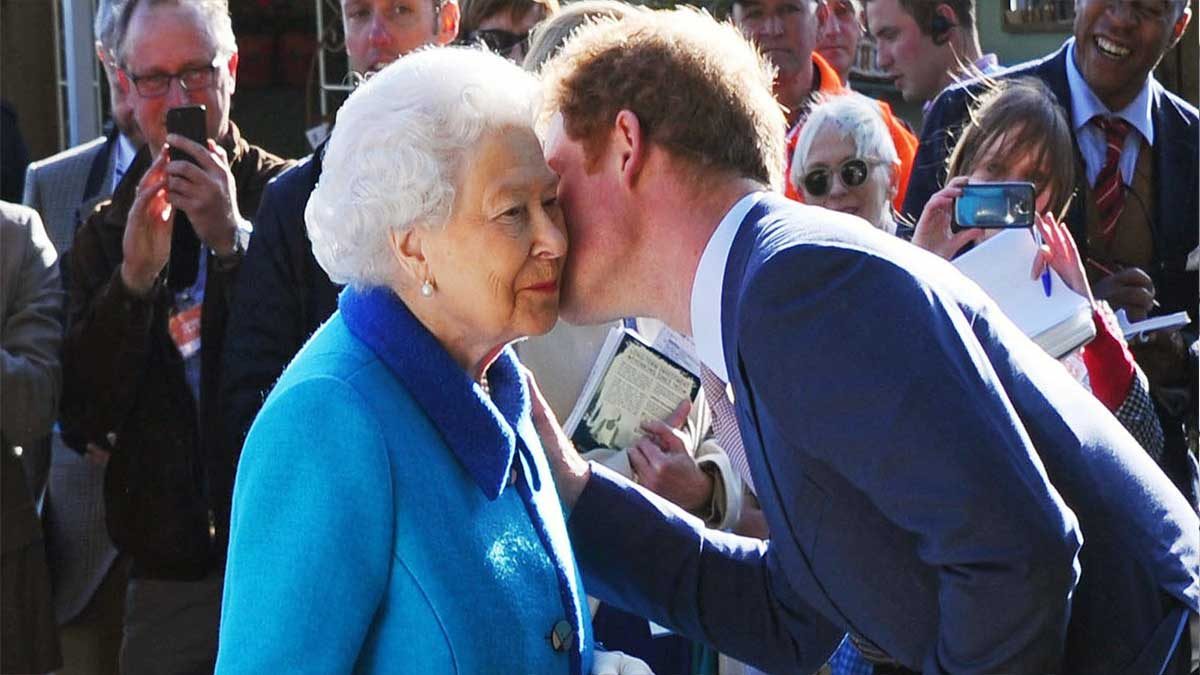 Reina-Isabel-Harry-1