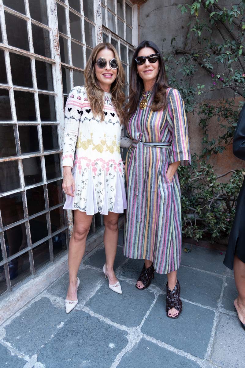 Rossana Lerdo de Tejada y Gaby Garza en la comida por la inauguración de Zona Maco.