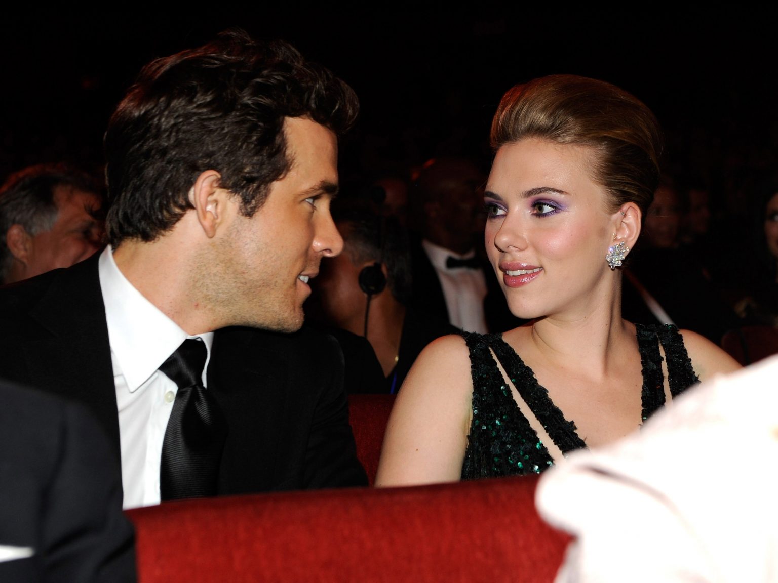 Ryan-Reynolds-Scarlett-Johansson