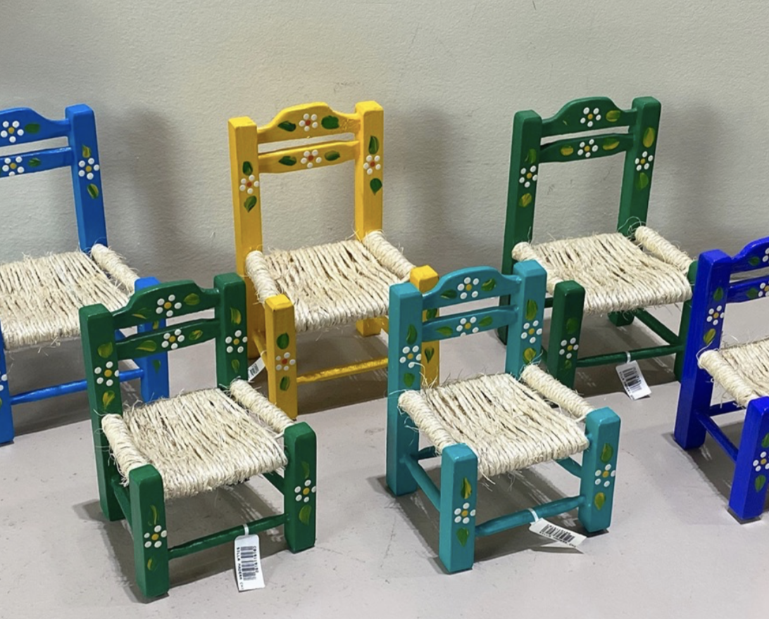 Artículos del Museo de Arte Popular: SILLA MADERA 