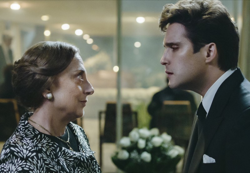 Matilde y Luis Miguel en la serie