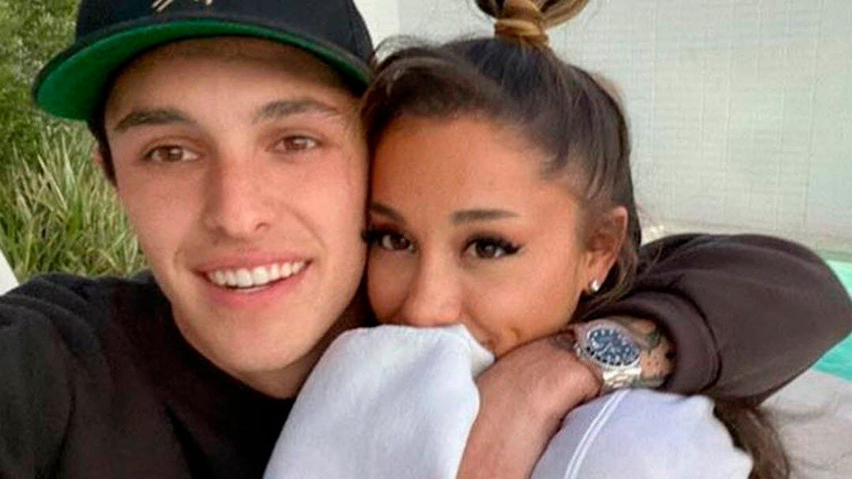 Ariana-Grande-y-Dalton-Gomez