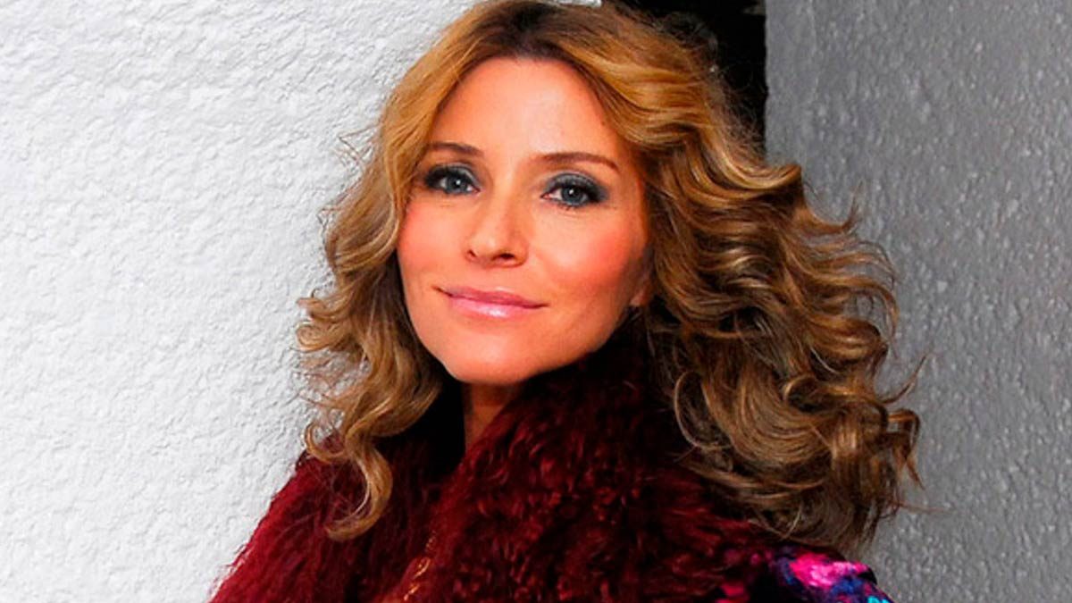 Entérate con quién habló Issabela Camil sobre su relación con Luis Miguel