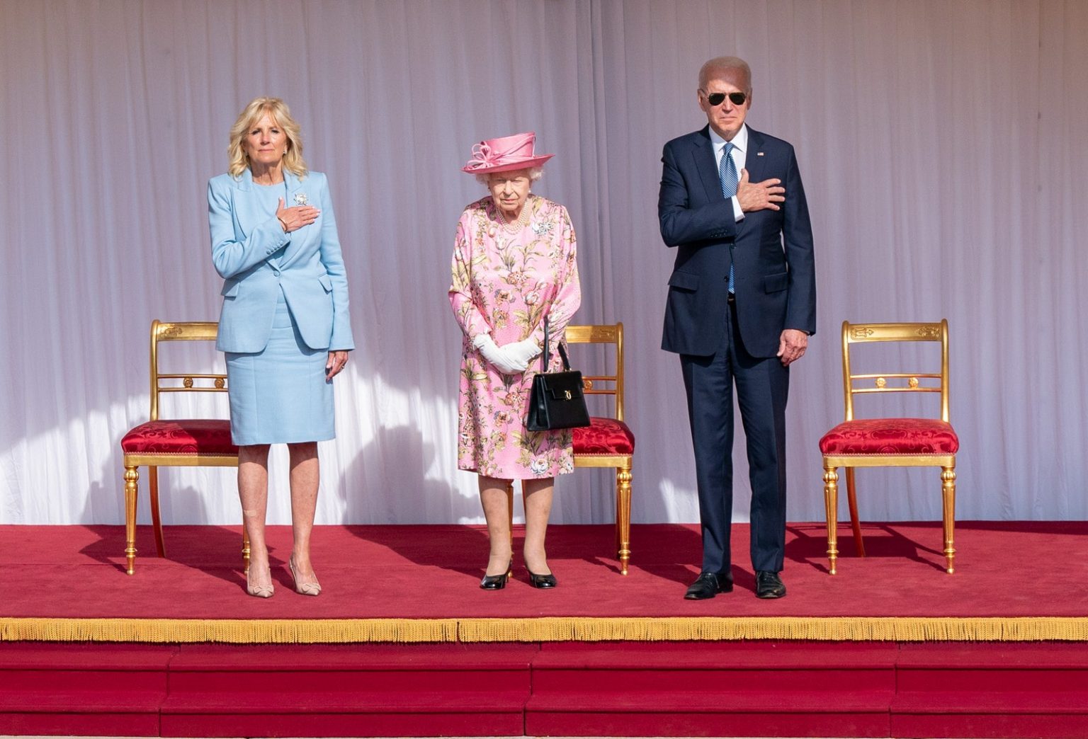 Joe y Jill Biden con la reina Isabel
