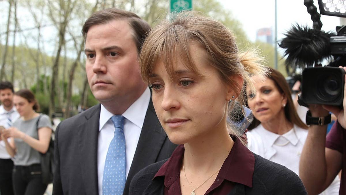 Allison-Mack-abogados