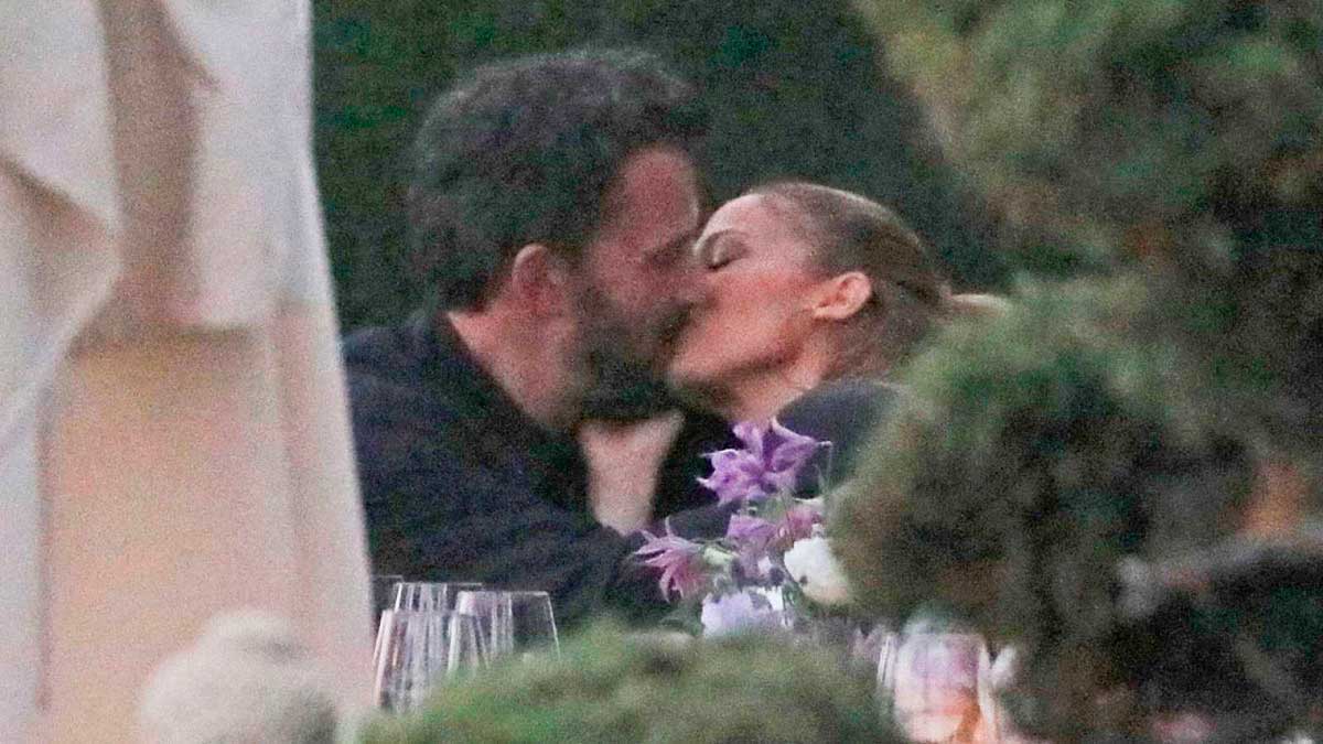 Ben Affleck está listo para proponerle matrimonio a JLo y ¡sería muy pronto!