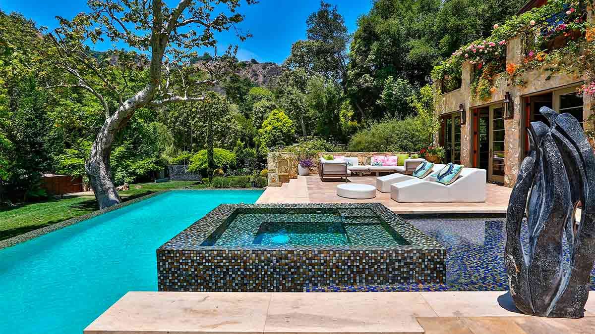 Casa-JLo-Bel-Air