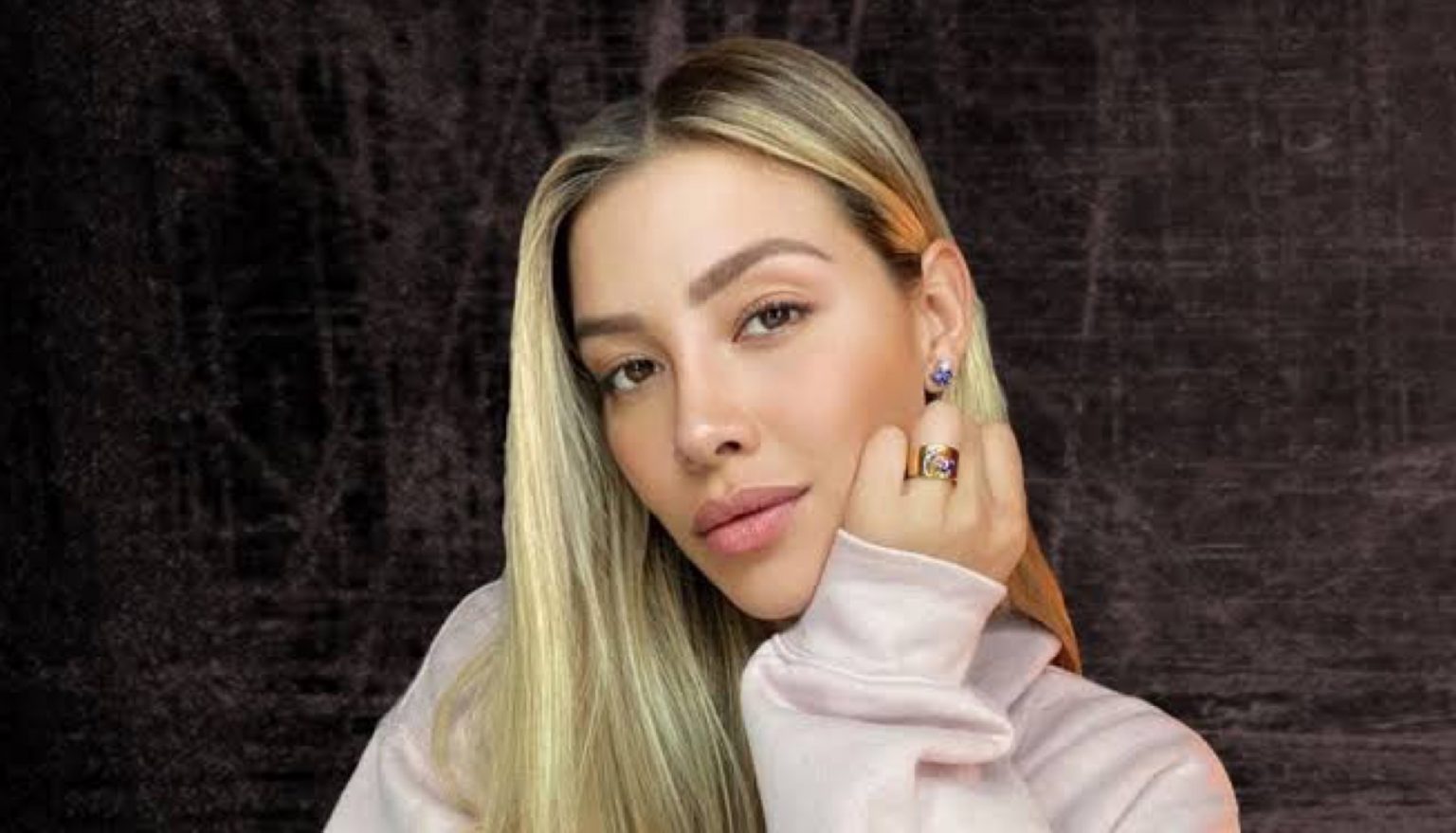 Michelle Salas expresa su cariño por sus hermanos, hijos de Luis Miguel y Aracely Arámbula