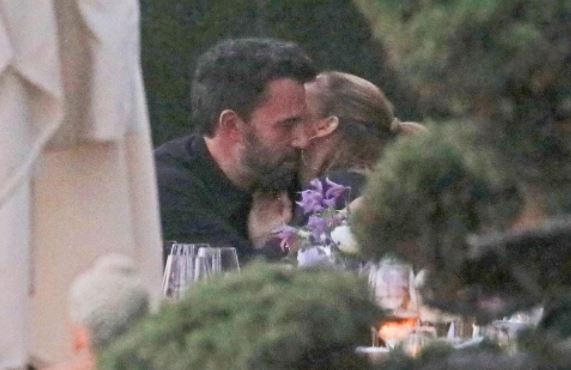 JLo-y-Ben-Affleck-besos