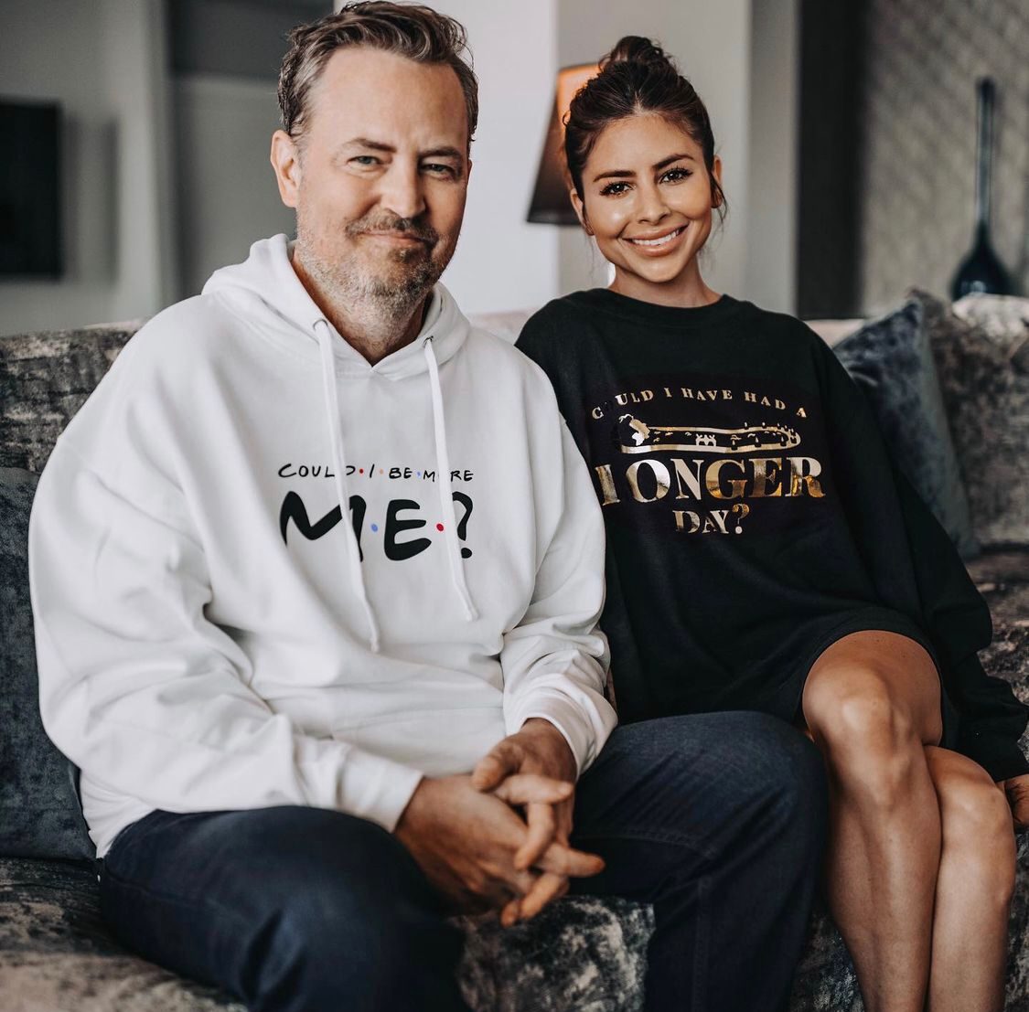 Matthew Perry con Briana Brancato, su asistente.