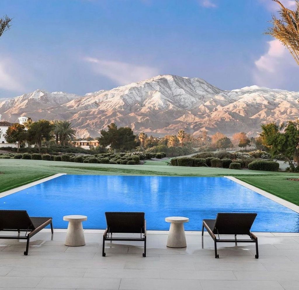 Vista desde la alberca Mansion Kourtney