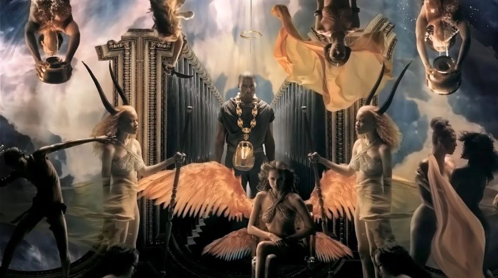 video de la cancion POWER de Kanye donde aparece Irina