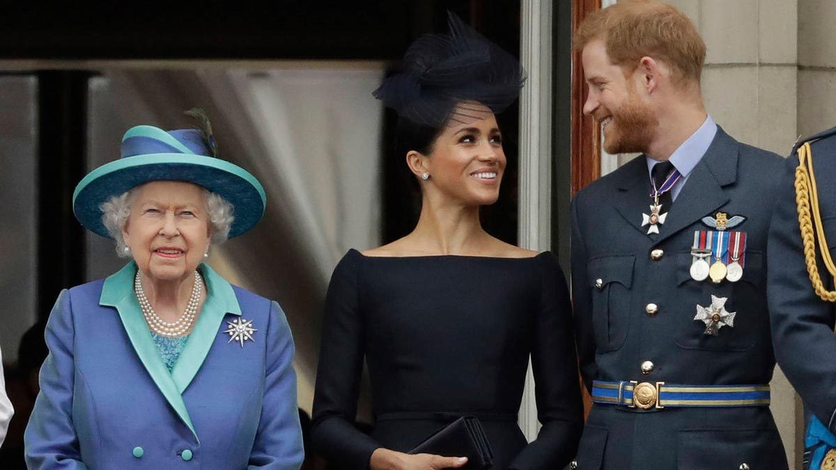 isabel-ii-meghan-markle-harry-festejos